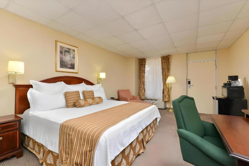 Americas Best Value Inn & Suites Вікторія Екстер'єр фото