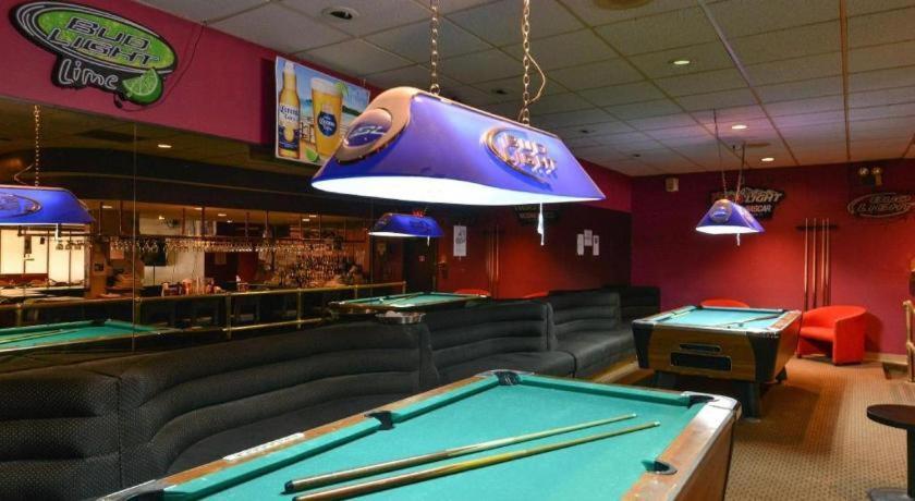 Americas Best Value Inn & Suites Вікторія Екстер'єр фото
